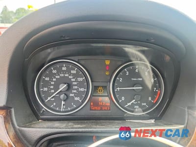 Zdjęcie 9 z 12 samochodu: 2009 BMW 328 XI SULEV VIN:WBAWV53509P080076 - miniatura