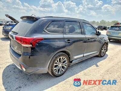 Trzecie zdjęcie samochodu z tyłu: 2016 MITSUBISHI OUTLANDER SE VIN:JA4AD3A38GZ011038 - miniatura