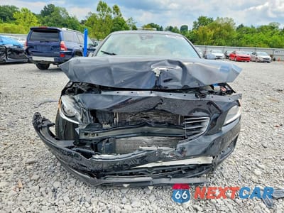 Piąte zdjęcie samochodu w środku: 2018 VOLVO S60 INSCRIPTION VIN:LYV402TK1JB157986 - miniatura