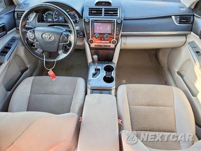 Zdjęcie 8 z 12 samochodu: 2013 TOYOTA CAMRY HYBRID XLE VIN:4T1BD1FK7DU083139 - miniatura