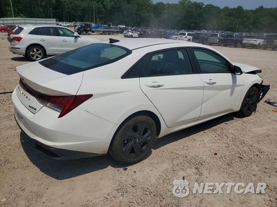 Trzecie zdjęcie samochodu z tyłu: 2023 HYUNDAI ELANTRA BLUE VIN:KMHLM4AJ6PU075686 - miniatura
