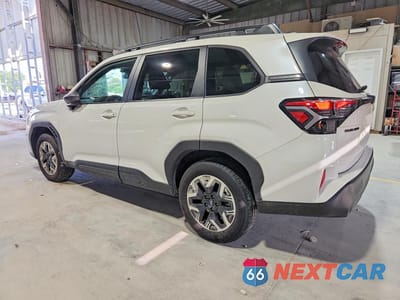 Drugie zdjęcie samochodu z przodu: 2025 SUBARU FORESTER PREMIUM VIN:JF2SLDBCXSH593712 - miniatura