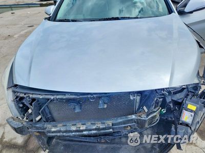Zdjęcie 11 z 13 samochodu: 2017 HYUNDAI SONATA LIMITED VIN:5NPE34AF6HH586421 - miniatura