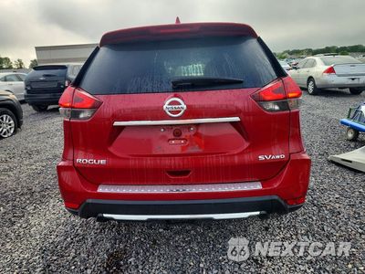 Zdjęcie 6 z 13 samochodu: 2017 NISSAN ROGUE SV VIN:5N1AT2MV9HC816952 - miniatura