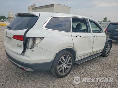 Trzecie zdjęcie samochodu z tyłu: 2017 HONDA PILOT ELITE VIN:5FNYF6H04HB098942 - miniatura