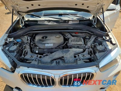 Zdjęcie 11 z 12 samochodu: 2018 BMW X1 XDRIVE28I VIN:WBXHT3C38J5L25889 - miniatura