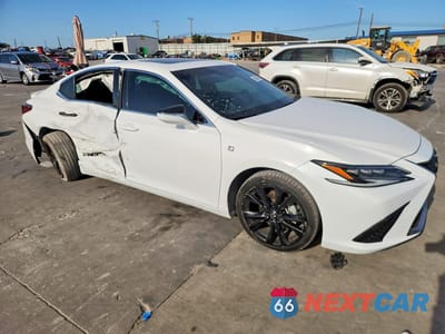 Czwarte zdjęcie samochodu z boku: 2022 LEXUS ES 350 F SPORT VIN:58AJZ1B16NU131590 - miniatura