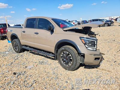 Czwarte zdjęcie samochodu z boku: 2023 NISSAN TITAN PRO-4X VIN:1N6AA1ED5PN106800 - miniatura