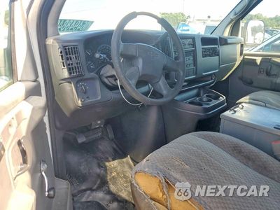 Zdjęcie 8 z 13 samochodu: 2005 CHEVROLET EXPRESS 3500 DELIVERY VAN VIN:1GCHG35U551115383 - miniatura