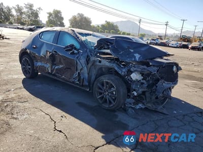 Czwarte zdjęcie samochodu z boku: 2025 MAZDA 3 SELECT SPORT VIN:JM1BPAKM5S1752607 - miniatura