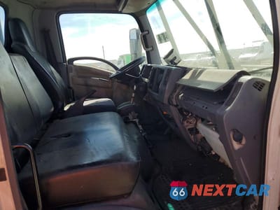 Zdjęcie 10 z 13 samochodu: 2014 ISUZU NPR VIN:54DB4W1B8ES805560 - miniatura