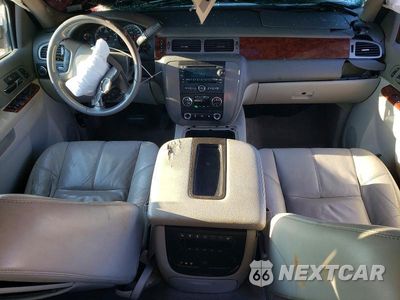 Zdjęcie 8 z 13 samochodu: 2010 GMC YUKON SLT VIN:1GKUKCE08AR262663 - miniatura
