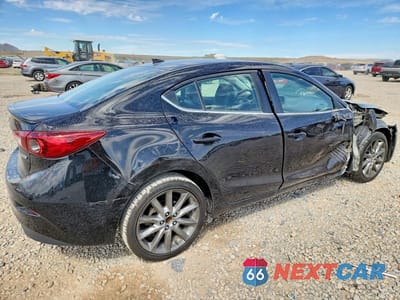 Trzecie zdjęcie samochodu z tyłu: 2018 MAZDA 3 TOURING VIN:3MZBN1V35JM273272 - miniatura