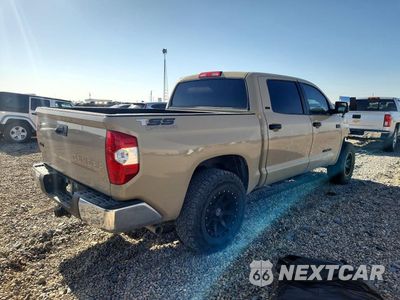 Trzecie zdjęcie samochodu z tyłu: 2017 TOYOTA TUNDRA SR5 VIN:5TFDW5F10HX667246 - miniatura