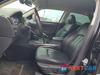 Zdjęcie 7 z 12 samochodu: 2008 CHRYSLER 300C VIN:2C3KA63H18H140239 - miniatura