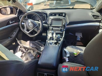 Zdjęcie 8 z 12 samochodu: 2017 NISSAN MAXIMA 3.5 SR VIN:1N4AA6AP9HC438287 - miniatura