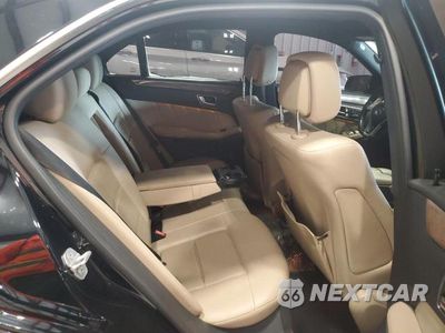 Zdjęcie 10 z 12 samochodu: 2012 MERCEDES-BENZ E 350 VIN:WDDHF5KB6CA620241 - miniatura
