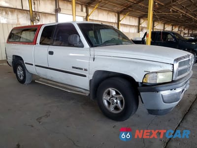 Czwarte zdjęcie samochodu z boku: 1999 DODGE RAM 1500 VIN:3B7HC13Z8XG158148 - miniatura