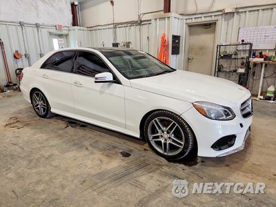 Czwarte zdjęcie samochodu z boku: 2015 MERCEDES-BENZ E 350 4MATIC VIN:WDDHF8JB0FB140519 - miniatura