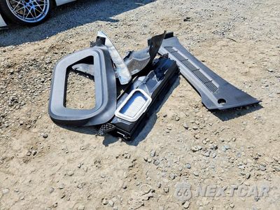 Zdjęcie 13 z 14 samochodu: 2024 TESLA MODEL Y VIN:7SAYGDED2RF091775 - miniatura