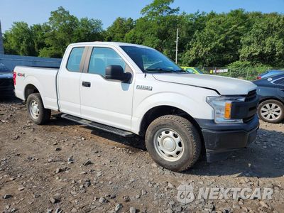 Czwarte zdjęcie samochodu z boku: 2019 FORD F150 SUPER CAB VIN:1FTFX1E53KFD01636 - miniatura