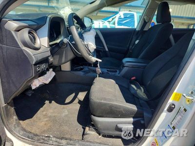 Zdjęcie 7 z 13 samochodu: 2017 TOYOTA RAV4 LE VIN:2T3BFREV0HW570216 - miniatura