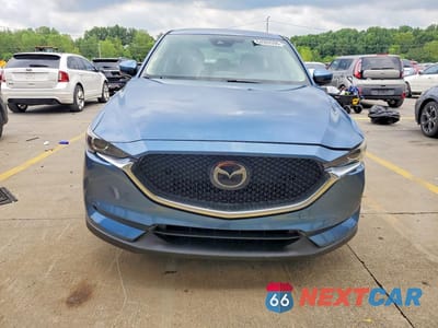 Piąte zdjęcie samochodu w środku: 2020 MAZDA CX-5 SPORT VIN:JM3KFABM0L0838649 - miniatura