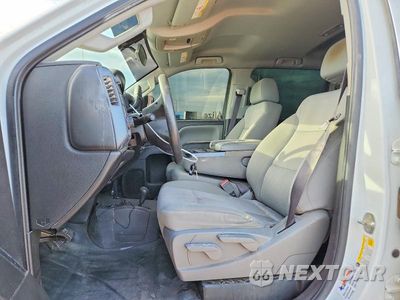 Zdjęcie 7 z 12 samochodu: 2017 CHEVROLET SILVERADO K2500 HEAVY DUTY VIN:1GC1KUEG7HF124383 - miniatura