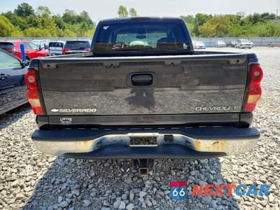 Zdjęcie 6 z 12 samochodu: 2005 CHEVROLET SILVERADO K1500 VIN:2GCEK13T351142818 - miniatura