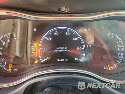 Zdjęcie 9 z 13 samochodu: 2017 JEEP GRAND CHEROKEE LAREDO VIN:1C4RJEAG1HC816495 - miniatura