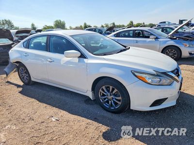 Czwarte zdjęcie samochodu z boku: 2017 NISSAN ALTIMA 2.5 S VIN:1N4AL3AP0HN317161 - miniatura