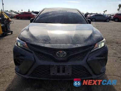 Piąte zdjęcie samochodu w środku: 2020 TOYOTA CAMRY SE VIN:4T1G11AK7LU893228 - miniatura