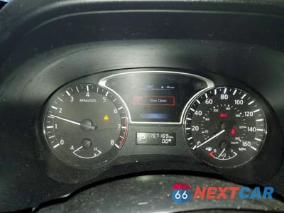 Zdjęcie 9 z 14 samochodu: 2015 NISSAN PATHFINDER S VIN:5N1AR2MM5FC683464 - miniatura