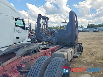 Zdjęcie 11 z 11 samochodu: 2006 FREIGHTLINER M2 106 MED - TRUCK CAB AND CHASSIS VIN:1FUBCYDA86HV01450 - miniatura