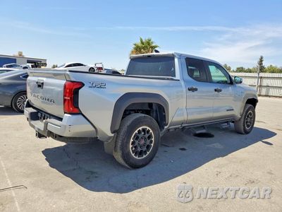 Trzecie zdjęcie samochodu z tyłu: 2024 TOYOTA TACOMA TRD OFF-ROAD VIN:3TMLB5JN4RM015934 - miniatura