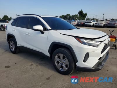 Czwarte zdjęcie samochodu z boku: 2025 TOYOTA RAV4 HYBRID XLE VIN:JTMRWRFV3SD333026 - miniatura