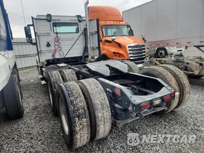 Drugie zdjęcie samochodu z przodu: 2019 VOLVO VNR SEMI TRUCK VIN:4V4WC9DG5KN898005 - miniatura