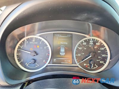 Zdjęcie 9 z 12 samochodu: 2018 NISSAN SENTRA S VIN:3N1AB7AP6JY319321 - miniatura