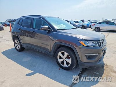 Czwarte zdjęcie samochodu z boku: 2019 JEEP COMPASS LATITUDE VIN:3C4NJDBBXKT656446 - miniatura
