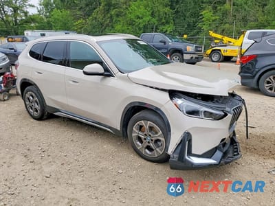 Czwarte zdjęcie samochodu z boku: 2026 BMW X1 XDRIVE28I VIN:WBX73EF06T5480937 - miniatura