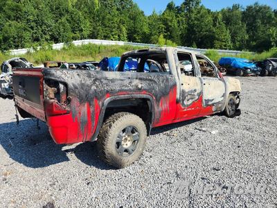 Trzecie zdjęcie samochodu z tyłu: 2015 GMC SIERRA K1500 SLE VIN:1GTV2UEC2FZ216270 - miniatura