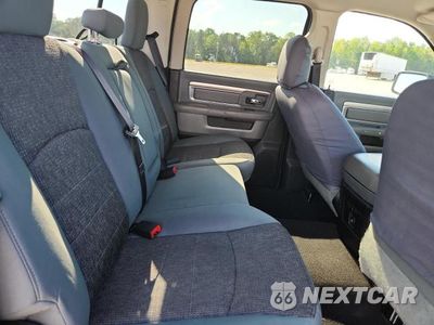 Zdjęcie 10 z 12 samochodu: 2017 RAM 1500 SLT VIN:3C6RR6LT5HG591754 - miniatura