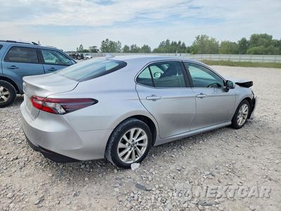 Trzecie zdjęcie samochodu z tyłu: 2023 TOYOTA CAMRY LE VIN:4T1C11AK7PU139248 - miniatura