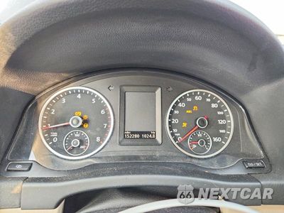 Zdjęcie 9 z 13 samochodu: 2012 VOLKSWAGEN TIGUAN S VIN:WVGBV7AXXCW544081 - miniatura