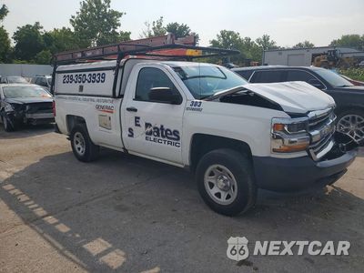 Czwarte zdjęcie samochodu z boku: 2018 CHEVROLET SILVERADO C1500 VIN:1GCNCNEH4JZ242117 - miniatura