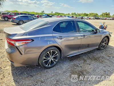 Trzecie zdjęcie samochodu z tyłu: 2018 TOYOTA CAMRY SE VIN:4T1B11HK0JU130593 - miniatura