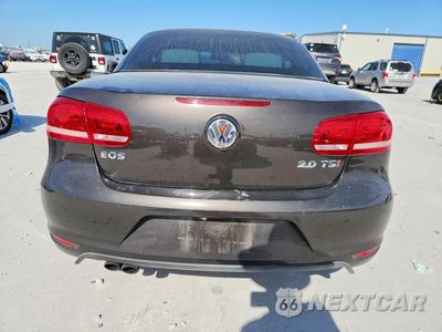Zdjęcie 6 z 12 samochodu: 2016 VOLKSWAGEN EOS KOMFORT VIN:WVWBW8AH4GV000204 - miniatura
