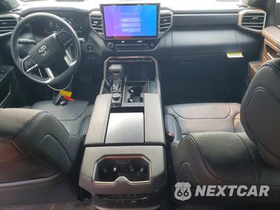 Zdjęcie 8 z 12 samochodu: 2026 TOYOTA TUNDRA PLATINUM HV VIN:5TFNC5EC4TX011060 - miniatura