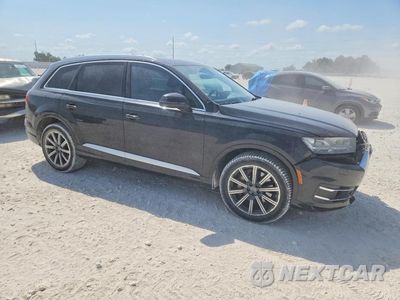 Czwarte zdjęcie samochodu z boku: 2017 AUDI Q7 PREMIUM PLUS VIN:WA1LAAF74HD016852 - miniatura