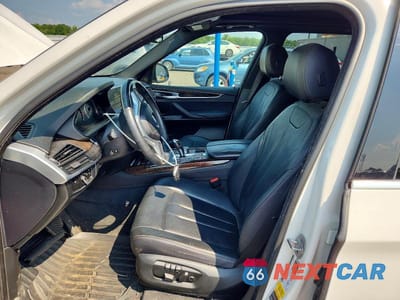 Zdjęcie 7 z 13 samochodu: 2018 BMW X5 XDR40E VIN:5UXKT0C56J0W01100 - miniatura